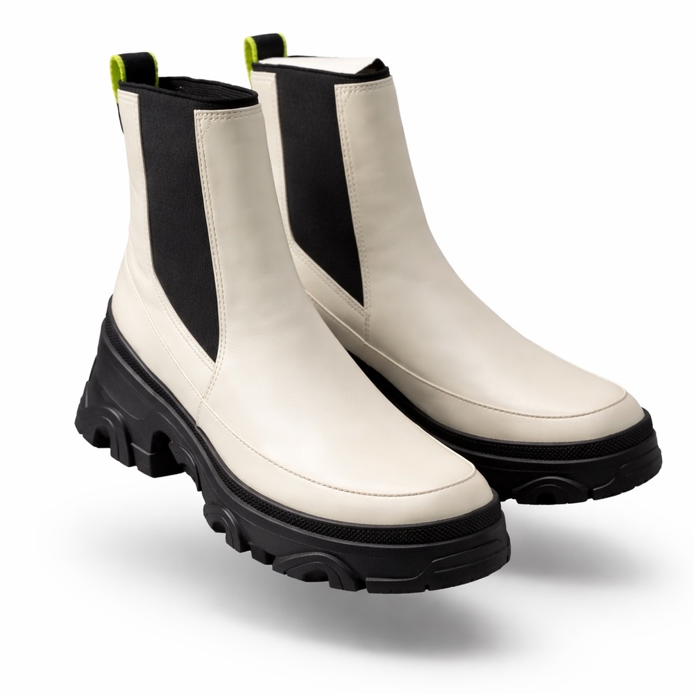 New in box! Sorel  BREX Boot CHELSEA Black and Chalk Ankle Boots sz 9.5